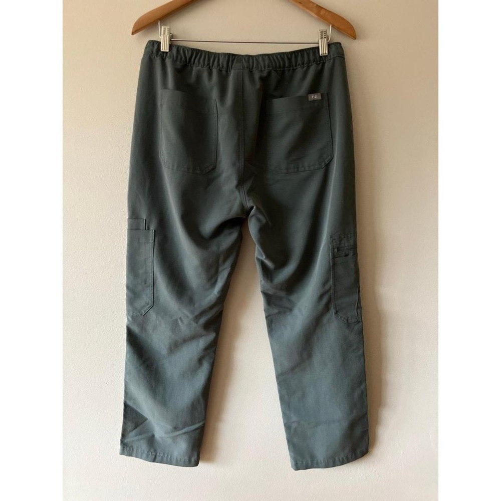 FIGS Men's Cairo Cargo Scrub Pants Moss Small - Picture 3 of 5